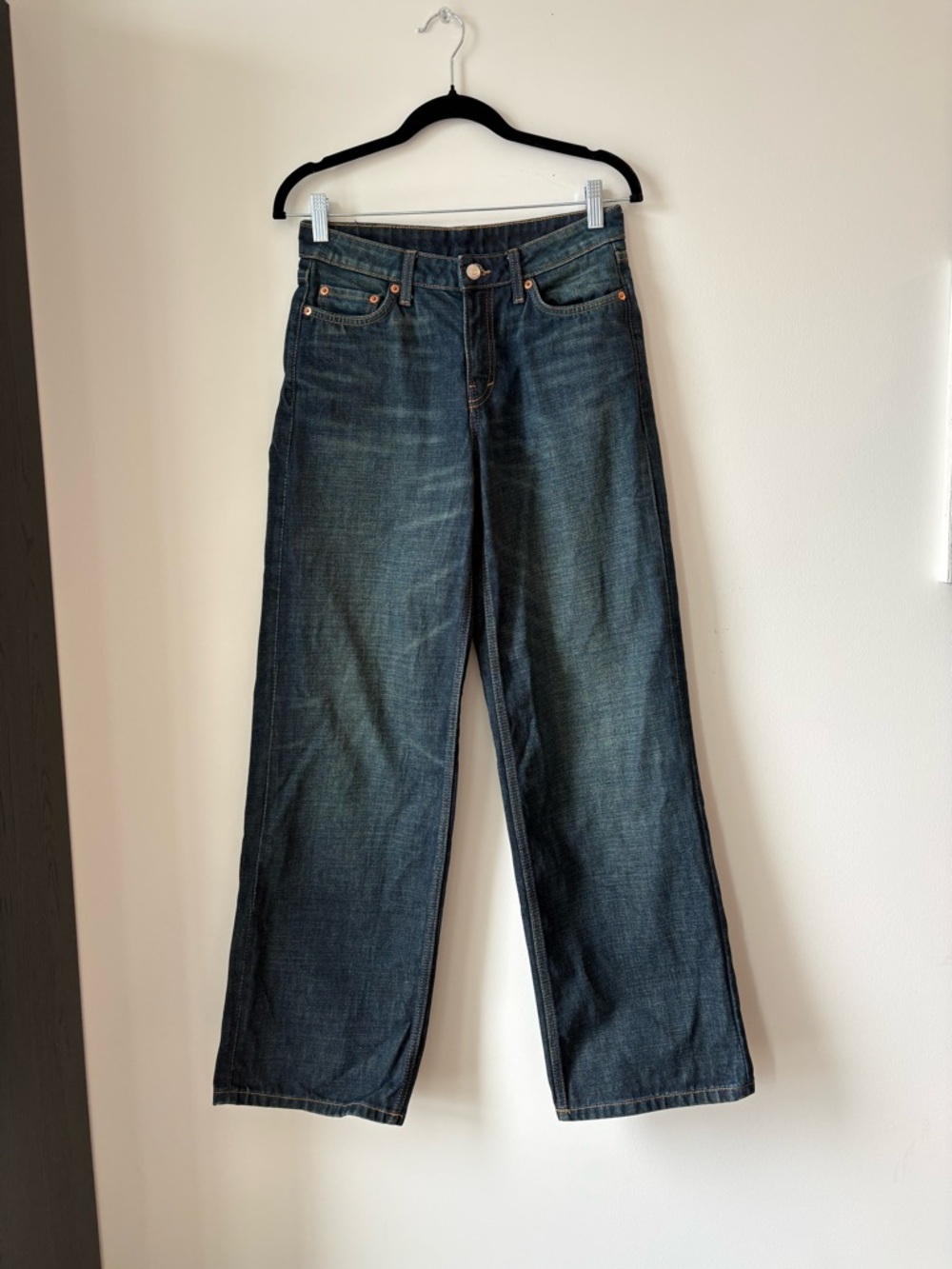 Weekday Ample Low Loose Jeans